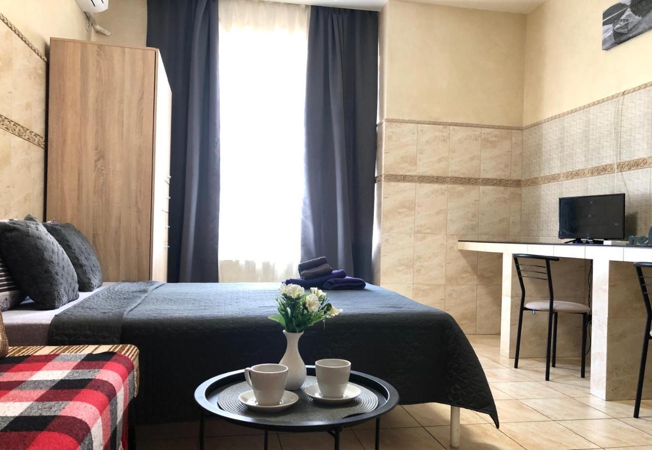 Modern Aparthotel Near Metro Pecherska Kijów Zewnętrze zdjęcie