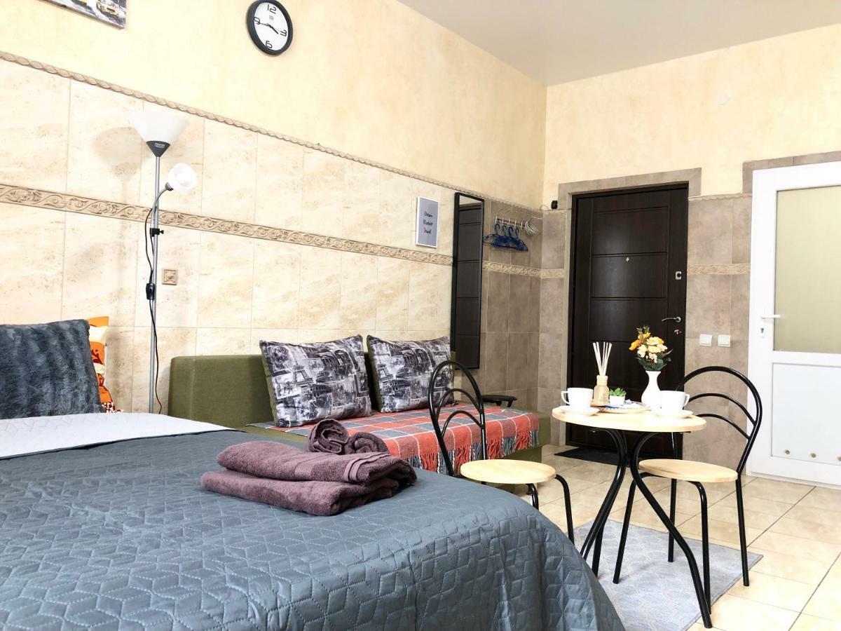 Modern Aparthotel Near Metro Pecherska Kijów Zewnętrze zdjęcie