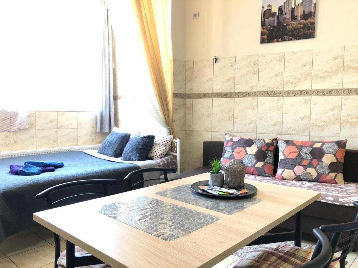 Modern Aparthotel Near Metro Pecherska Kijów Zewnętrze zdjęcie